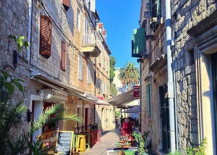 Hvar Centre Dorms